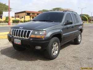 Jeep Grand Cherokee Laredo - Automatico