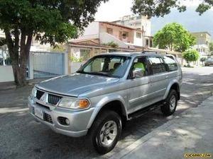 Mitsubishi Montero GLX 4P 4x4 - Automatico