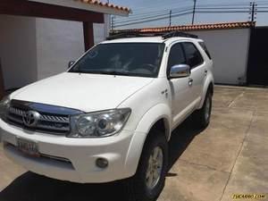 Toyota Fortuner SR (7Ptos) 4x4 - Automatico