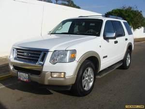 Ford Explorer Eddie Bauer 4x4 - Automatico