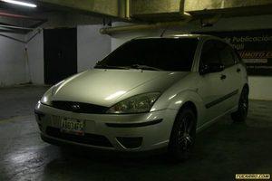 Ford Focus HB SE - Sincronico