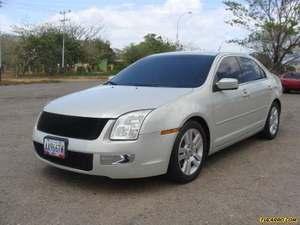 Ford Fusion SE V6 - Automatico