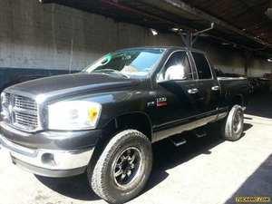 Dodge Ram Pick-Up 2500 SLT Quad Cab. 4x4 - Automatico