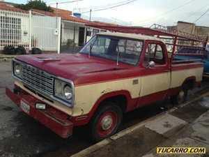 Dodge Ram Pick-Up 1500 Crew Cab. SRT-10 - Automatico