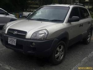 Hyundai Tucson GLS V6 4x4 - Automatico