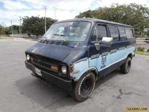 Dodge Ram Van