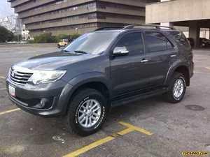 Toyota Fortuner SR5 (7Ptos) 4x4 - Automatico