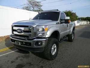 Ford F-250 Cabina Regular XLT 4x4 - Automatico