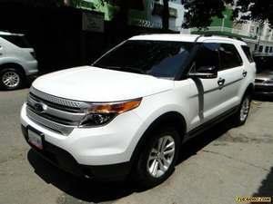 Ford Explorer XLT 4x4 - Automatico