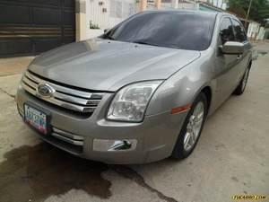 Ford Fusion SE V6 - Automatico