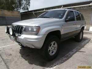 Jeep Grand Cherokee Laredo - Automatico