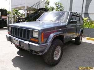 Jeep Cherokee Classic 4x4 - Automatico