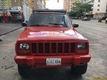 Jeep Cherokee Classic 4x4/Laredo/VX5(Cuero) - Automatico