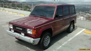 Isuzu Caribe 442 LS 4P 4x4 - Sincronico