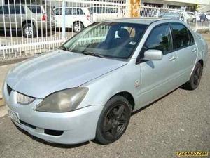 Mitsubishi Lancer Touring 2.0 - Sincronico