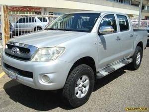 Toyota Hilux Doble Cabina 4x4 - Sincronico