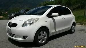 Toyota Yaris 5P/ ( Línea Sol ) - Sincronico