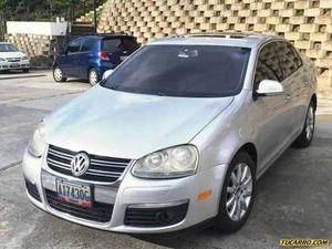 Volkswagen Jetta Exclusive / Highline - Secuencial