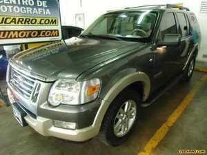 Ford Explorer Eddie Bauer 4x4 - Automatico