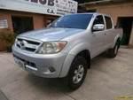 Toyota Hilux Doble Cabina Kavak 4x4 - Automatico