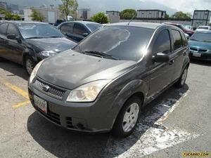 Ford Fiesta Power / Max - Automatico