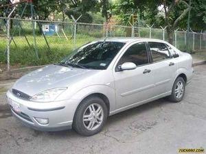 Ford Focus SE 4P - Automatico