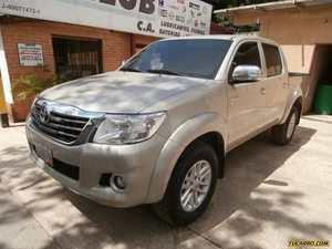 Toyota Hilux Doble Cabina Kavak 4x4 - Automatico