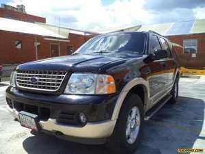 Ford Explorer Eddie Bauer 4x4 - Automatico