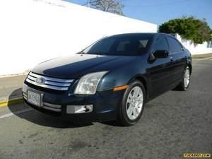 Ford Fusion SEL V6 - Automatico