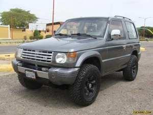 Mitsubishi Montero Dakar GLX 2P 4x4 - Sincronico