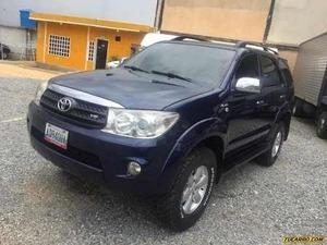 Toyota Fortuner SR (7Ptos) 4x4 - Automatico