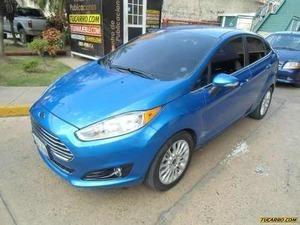 Ford Fiesta Titanium - Automatico