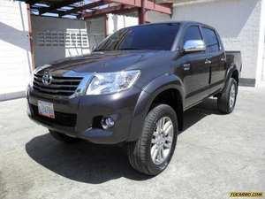 Toyota Hilux Doble Cabina Kavak 4x4 - Automatico