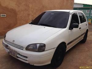 Toyota Starlet Jazz M/T - Sincronico