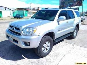 Toyota 4Runner Limited V8 4x4 - Automatico