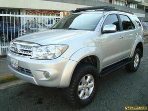 Toyota Fortuner SR5 - Automatico