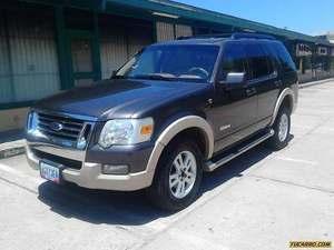 Ford Explorer Eddie Bauer AWD - Automatico