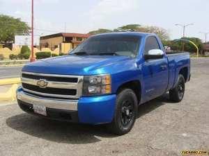 Chevrolet Silverado Cabina Sencilla LS - Automatico