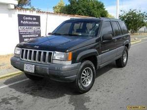 Jeep Grand Cherokee Laredo - Automatico