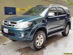 Toyota Fortuner SR5 4x4 - Automatico