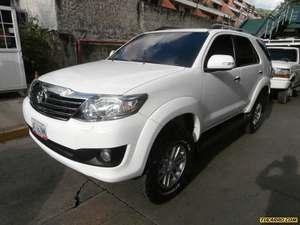 Toyota Fortuner SR5 (7Ptos) 4x4 - Automatico