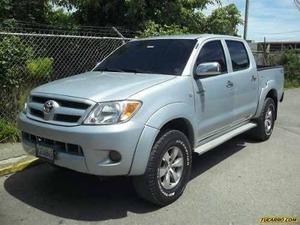 Toyota Hilux Doble Cabina Kavak 4x4 - Automatico