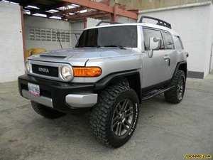 Toyota FJ Cruiser 4x4 - Automatico