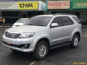 Toyota Fortuner SR (7Ptos) 4x4 - Automatico