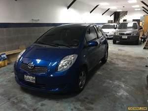 Toyota Yaris LE HB 2P - Automatico