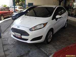 Ford Fiesta Titanium - Sincronico