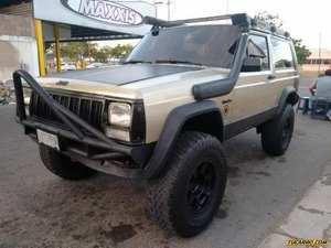 Jeep Cherokee Renegado 4X4 /VK6 - Sincronico