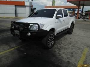 Toyota Hilux Doble Cabina Kavak 4x4 - Automatico