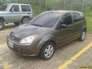 Ford Fiesta Power / Max - Automatico