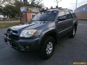 Toyota 4Runner Limited V6 4x4 - Automatico